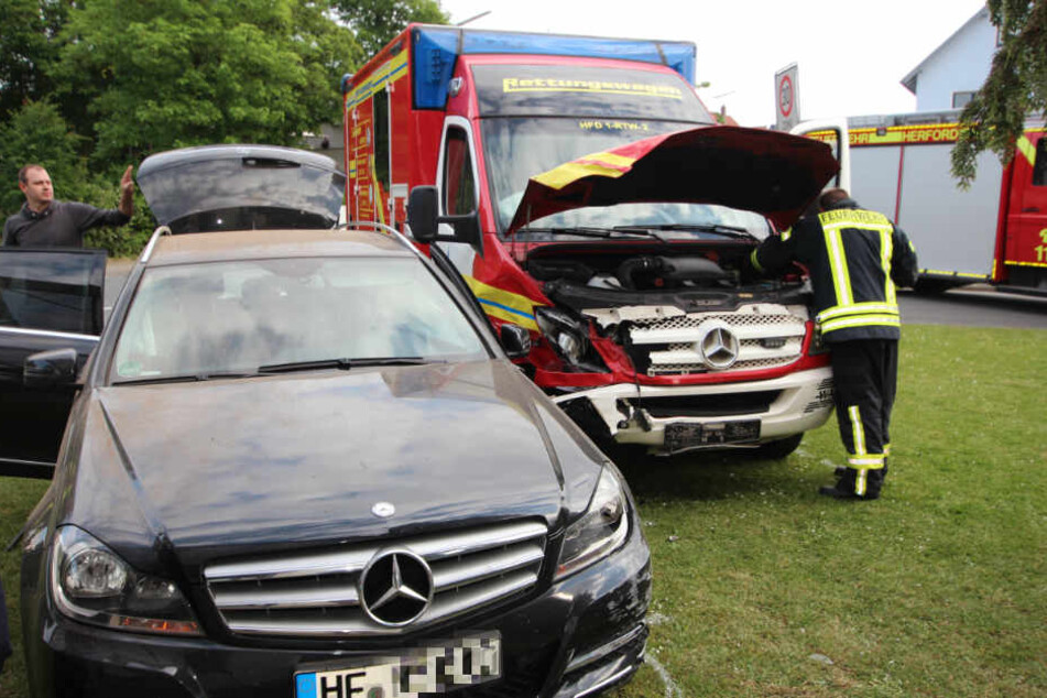 Die Mercedesfahrerin und ihre Tochter kamen ins Krankenhaus.