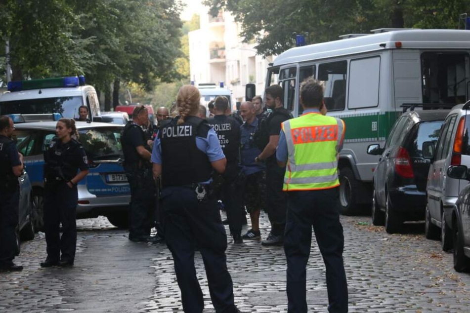 Die Polizei war mit rund 60 Einsatzkräften vor Ort.