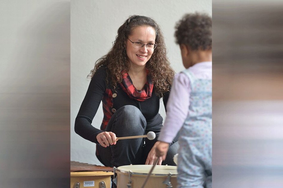 Mit Herzblut dabei: Musiklehrerin Natalie Neppl (49) weiß um die Anforderungen bei der musikalischen Früherziehung.