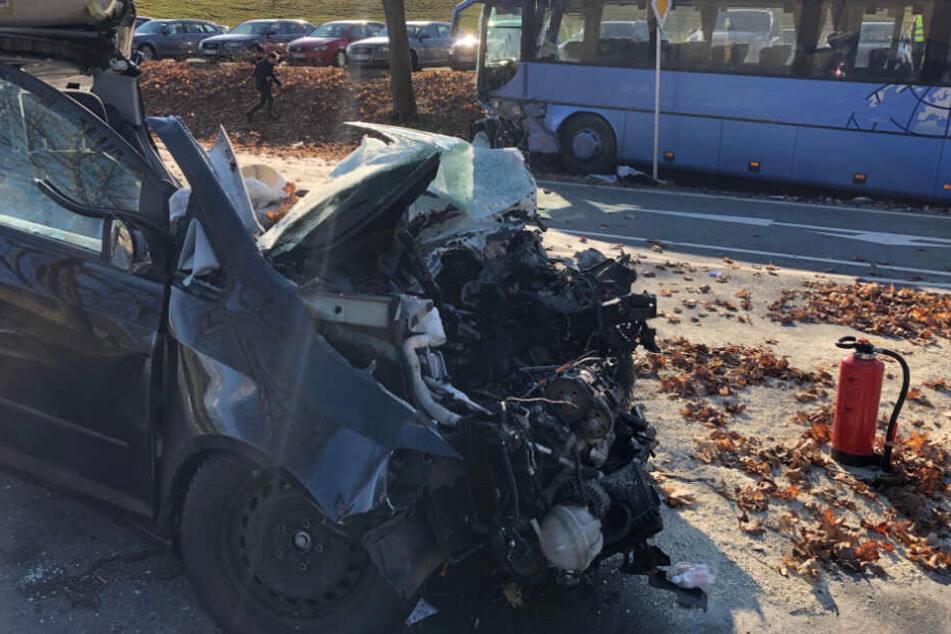 Der Autofahrer überlebte den Unfall nicht.
