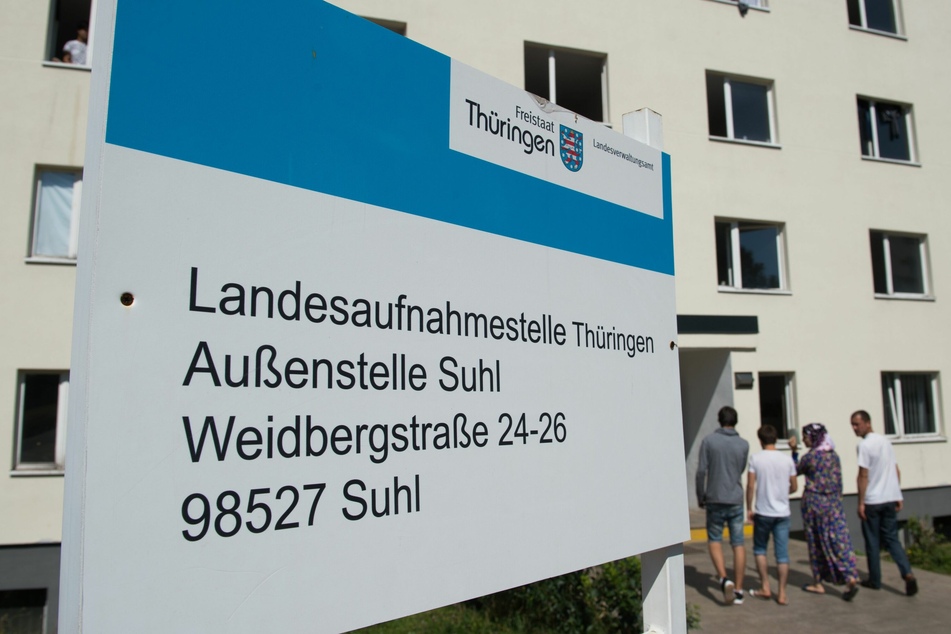 Die Flüchtlinge werden in zunächst in der Landeserstaufnahme in Suhl untergebracht.