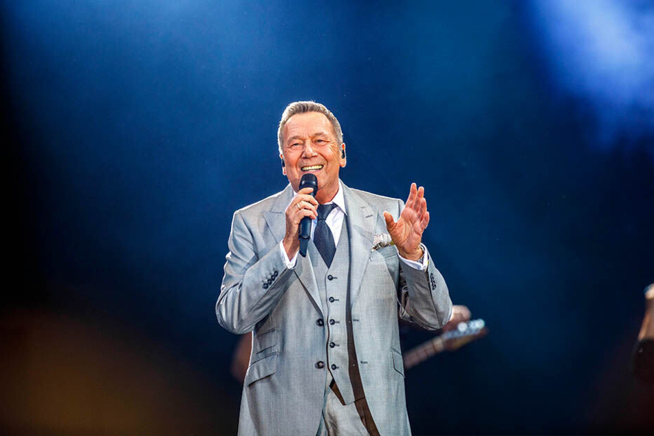 Stargast bei der großen Jubiläums-Gala am 5. Oktober: Schlagerstar Roland Kaiser (67).