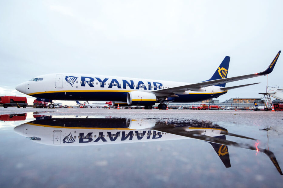 Eine Boeing 737-800 der Fluggesellschaft Ryanair (Symbolbild).