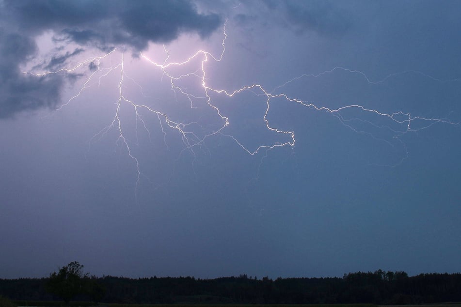 War es das mit dem Sommer? Gewitterfront trifft auf den Norden
