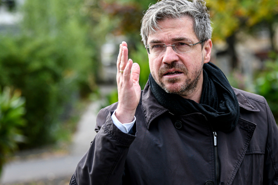 Potsdams Oberbürgermeister Mike Schubert (48, SPD) wirbt für regelmäßiges Testen, etwa in Testzentren oder Apotheken.