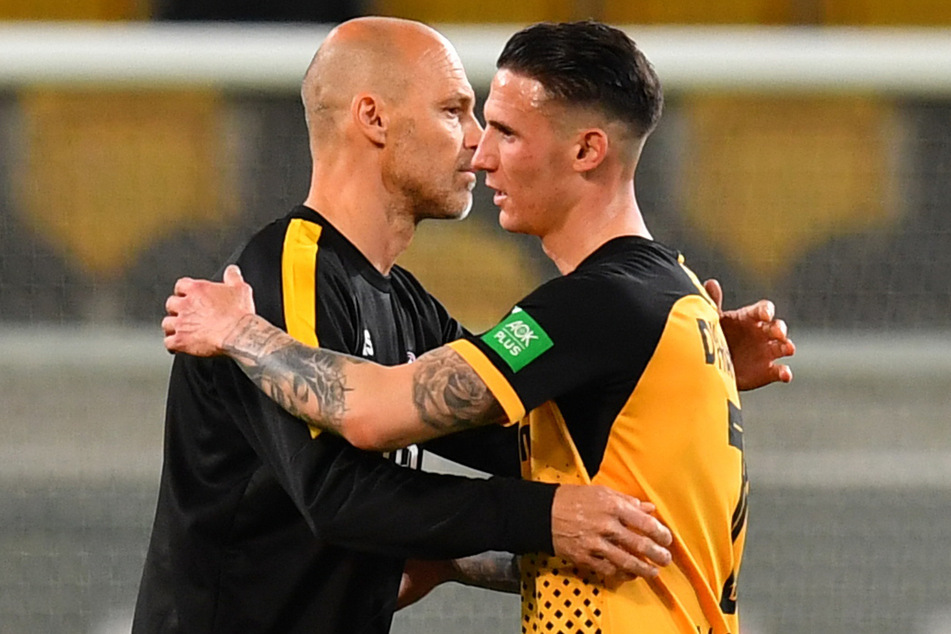 Panagiotis Vlachodimos (r.) bekommt von Trainer Alexander Schmidt (52) das nötige Vertrauen.