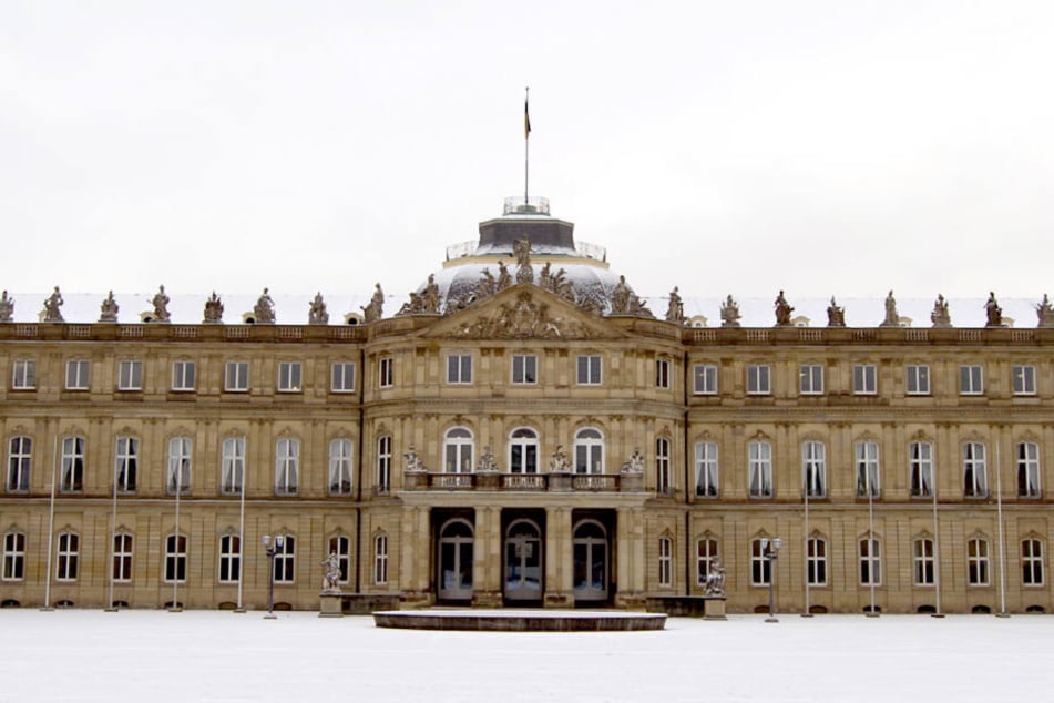 Das Neue Schloss in Stuttgart wurde von den Narren gestürmt.