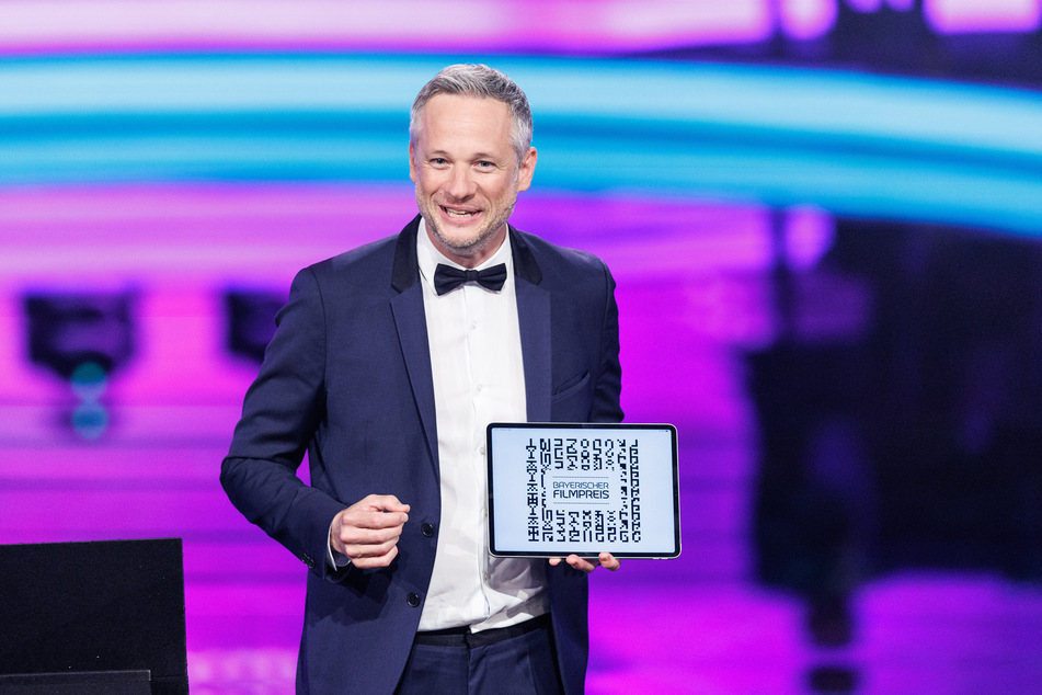 "Der iPad-Magier" bei der Verleihung des Bayerischen Filmpreises 2022.