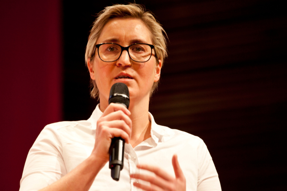 Susanne Hennig-Wellsow (43, Linke), Landes- und Fraktionsvorsitzende, spricht auf dem Landesparteitag der Linken.