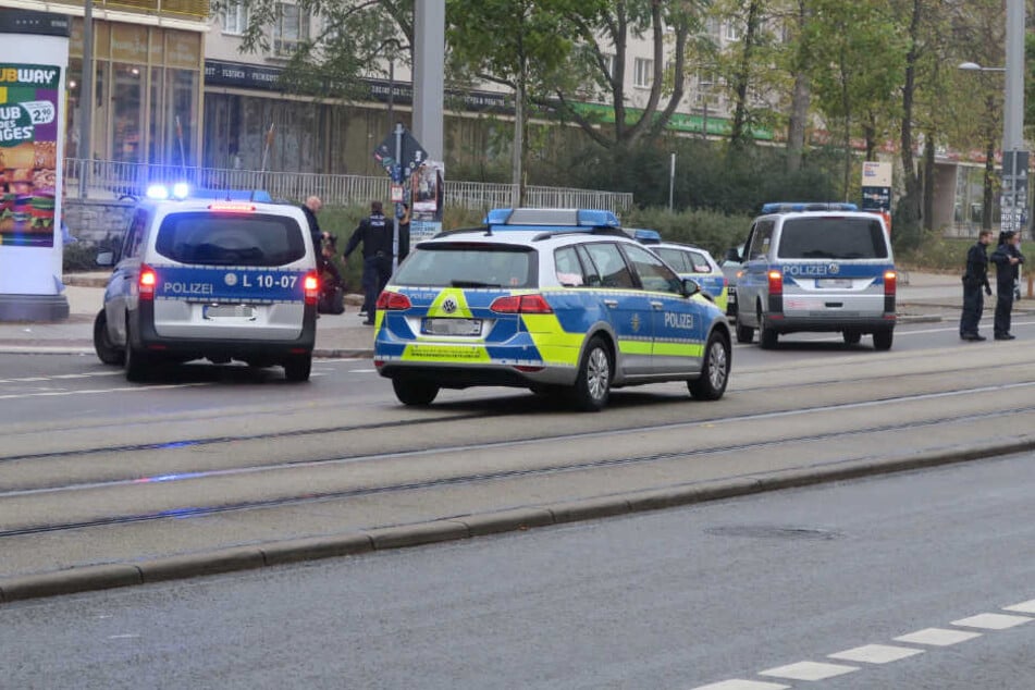 Die Polizei rückte am Sonntag zu einer Schlägerei auf der Karl-Liebknecht-Straße an.