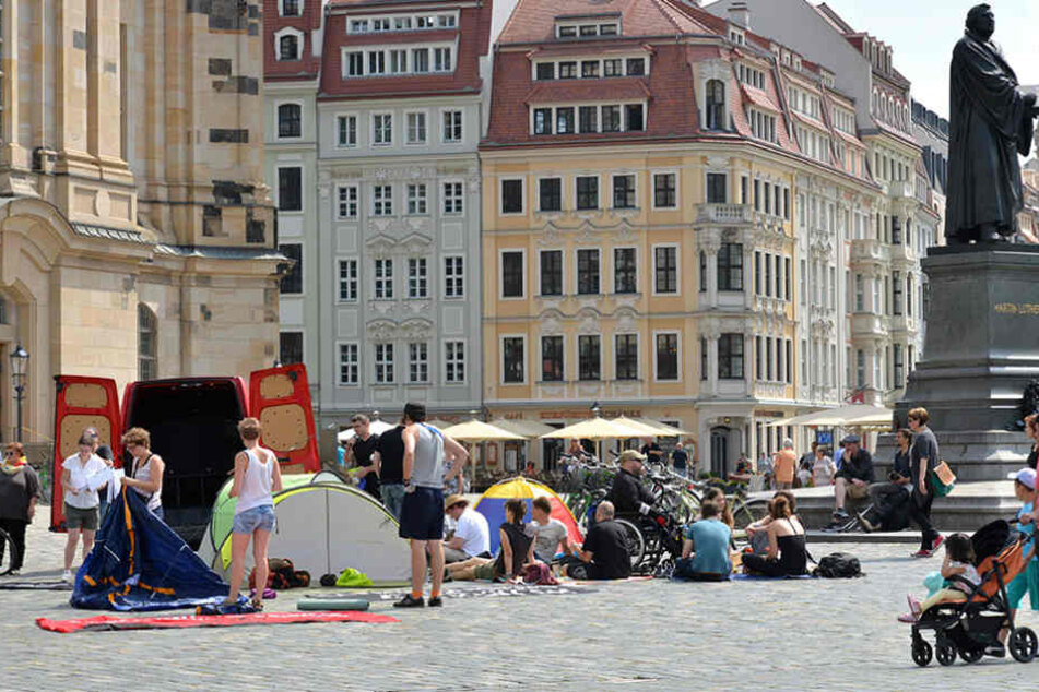 Mit Zelten, Bannern und Reden wurde am Sonntag in Dresden gegen den G20-Gipfel
protestiert.