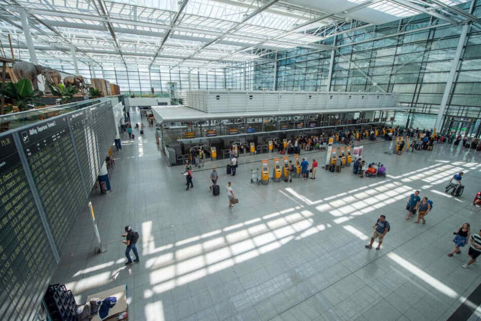 Die Frau wollte ihre Internet-Bekanntschaft aus den USA am Flughafen abholen, doch so einfach war die erste Begegnung nicht. (Archivbild)