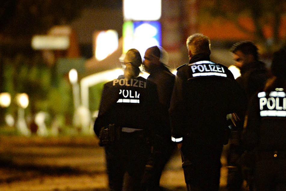 Ob es noch am Abend Festnahmen durch die Polizei gab, ist nicht bekannt. (Symbolbild)