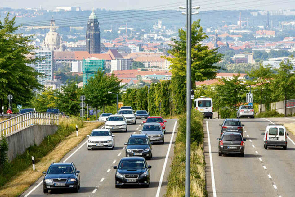 Politik und Verwaltung wollen Fahrverbote in Dresden verhindern.