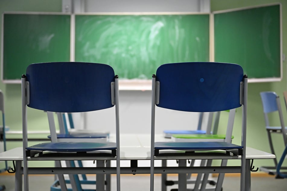 An einer Oberschule in Sachsen ist bei einer Projektwoche zum Thema "Mut" pornografisches Material aufgetaucht. (Symbolfoto)