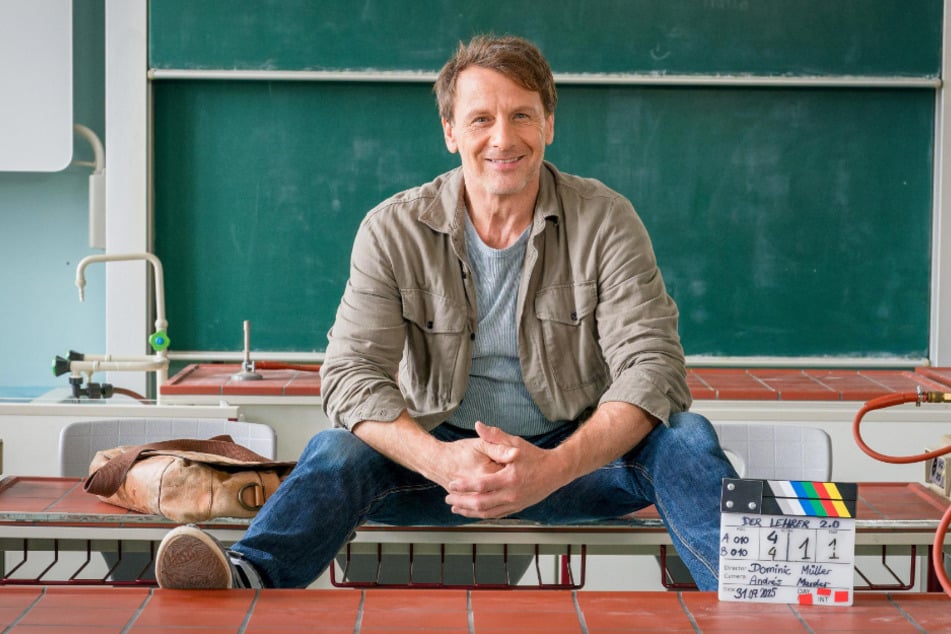 Schauspieler Hendrik Duryn (57) geht schon bald wieder als "Stefan Vollmer" auf Sendung.