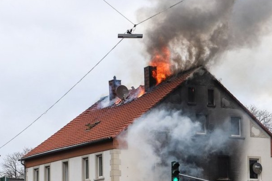 Zwei Tote und acht teils schwer Verletzte nach verheerendem Brand in NRW