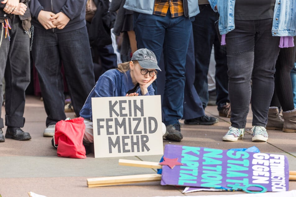 Das Thema Gewalt gegen Frauen war auf der Demo allgegenwärtig.