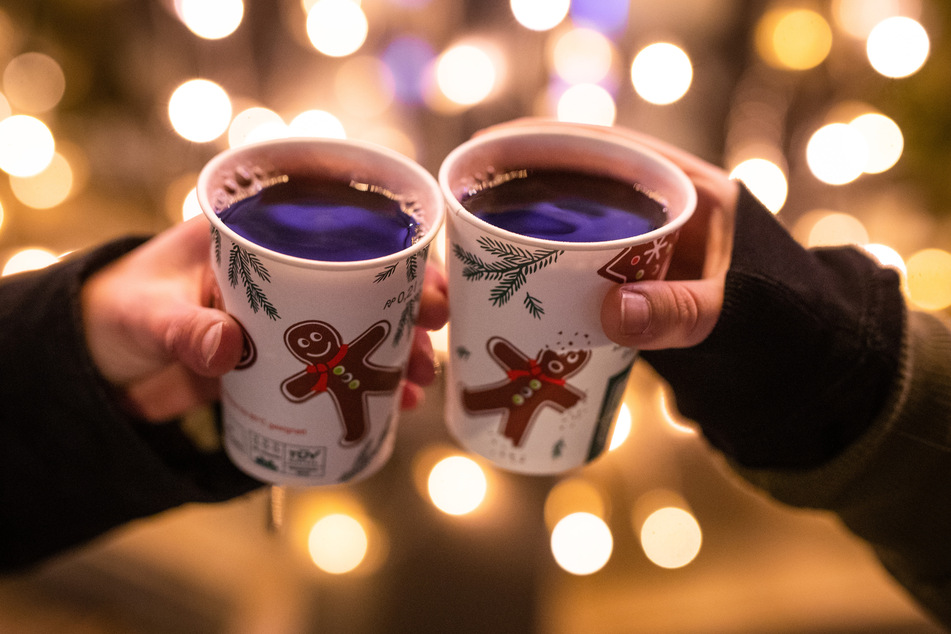 In Köln wird der Glühwein-Verkauf zeitlich eingeschränkt.