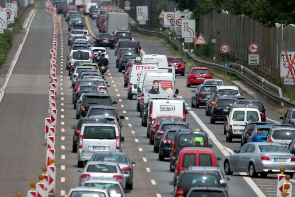 Laut ADAC befinden sich aktuell etwa zwei Drittel aller deutschen Autobahnbaustellen (1205) in Nordrhein-Westfalen. (Symbolbild)