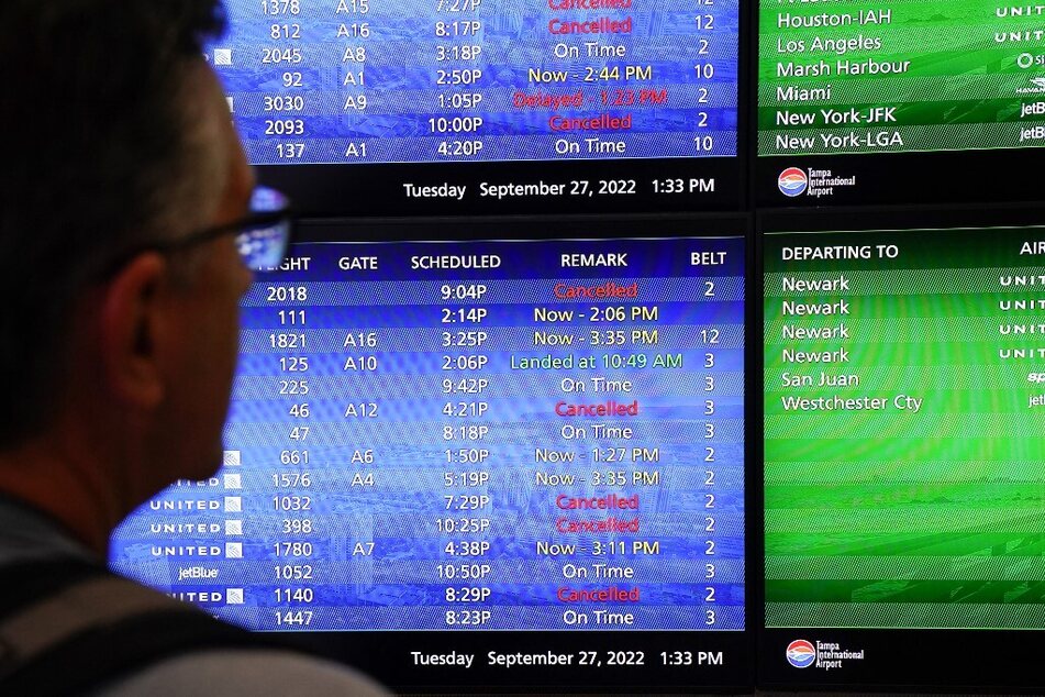 Major airlines restrict flights as Hurricane Ian approaches