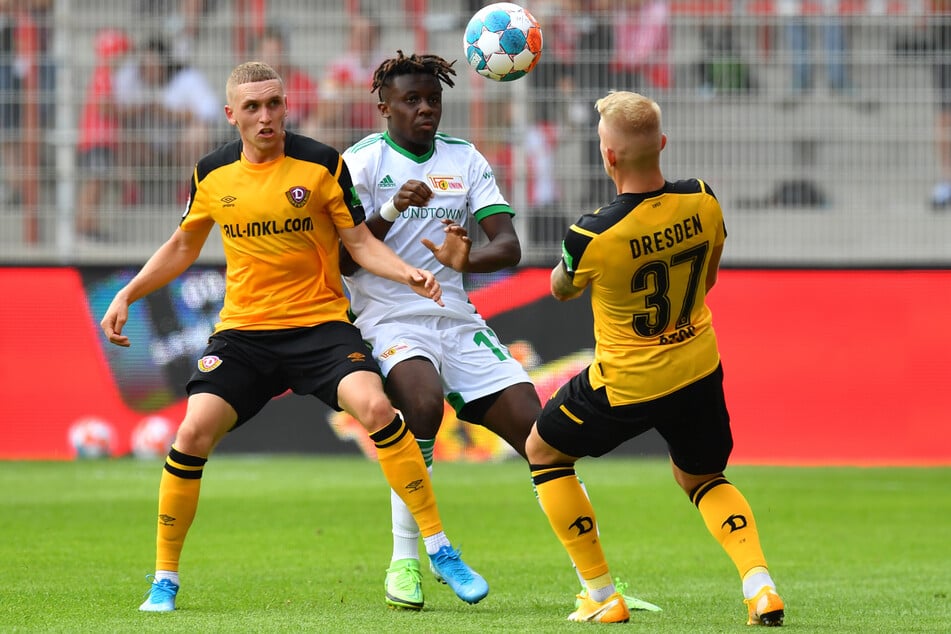 Luca Herrmann (27, l.) war schon bei Dynamos letztem Test gegen Union Berlin 2021 (0:3) dabei.
