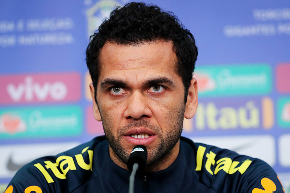 Dani Alves löst Neymar als Kapitän ab. Der 36-Jährige bestritt bislang 107 Länderspiele für Brasilien.