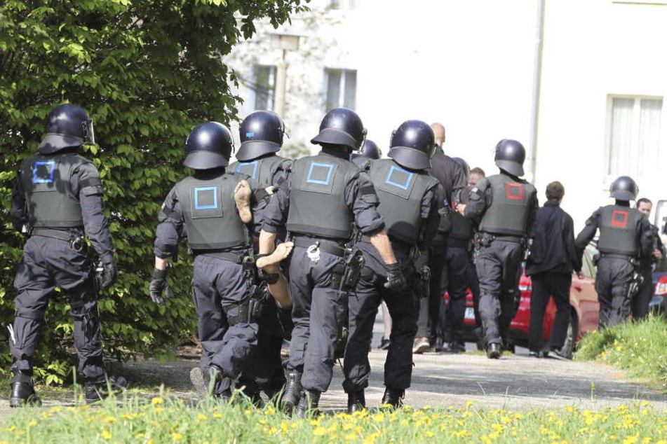 Die Polizei richtet sich auf einen größeren Einsatz in Plauen ein.