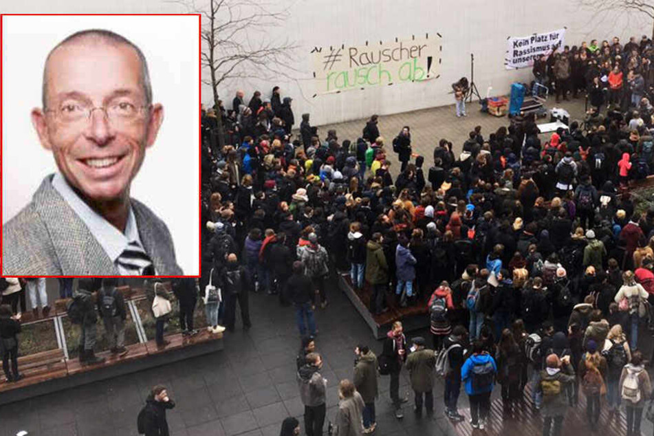 In der letzten Woche protestierten hunderte Studenten gegen den Hetz-Professor. Am heutigen Dienstag wollen sie die Petition gegen Rauscher dem Rektorat übergeben.