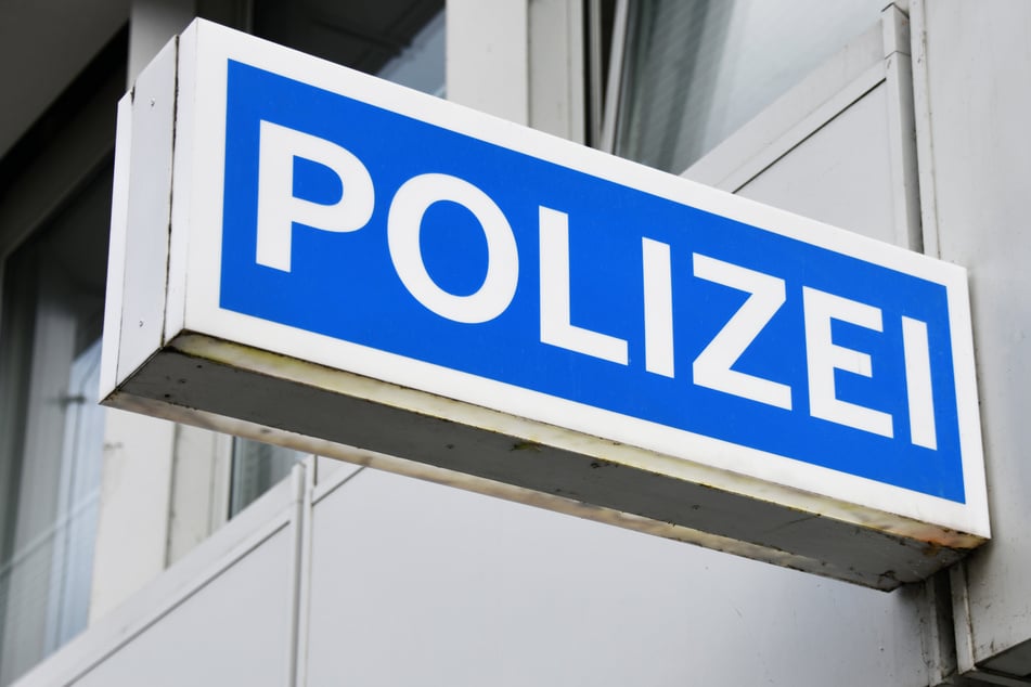 Kurz vor Vernehmung: Dealer versteckt Kokain im Polizeirevier!