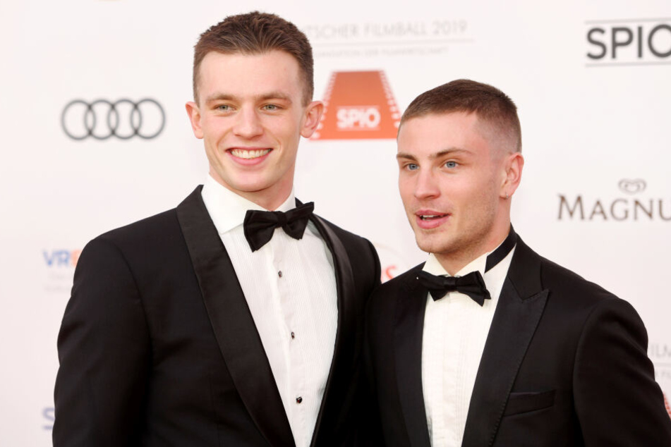 Fesch: Schauspieler Jannis Niewöhner (l) und Jannik Schümann hatten sich rausgeputzt.