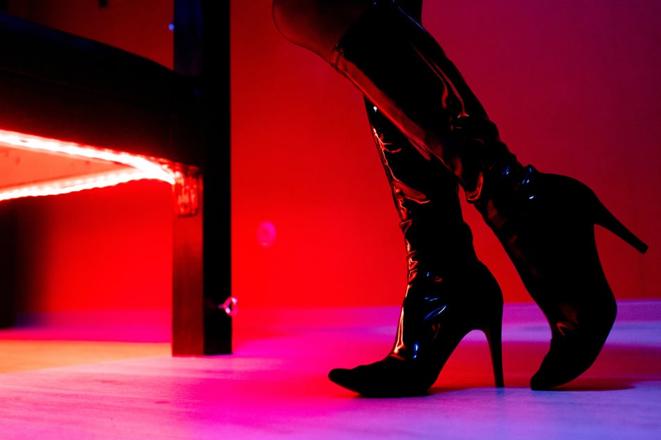 Prostituierte mit Falschgeld bezahlt: Mann aus Offenbach festgenommen