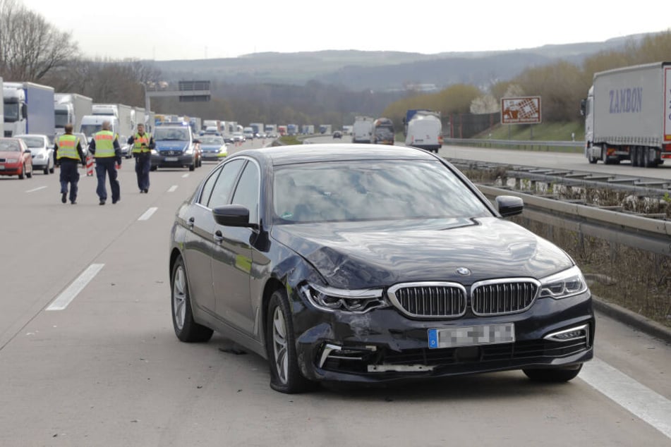 Nach dem Crash musste die Autobahn kurzzeitig gesperrt werden.