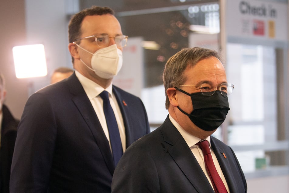 Bundesgesundheitsminister Jens Spahn (CDU, l.) und NRW-Ministerpräsident Armin Laschet (CDU) trafen sich am Dienstag in Düsseldorf.