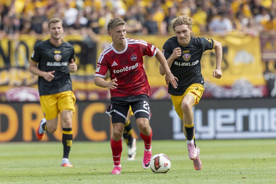 Nicht selten liefen die Dynamos Nürnberg und dem Ball hinterher.