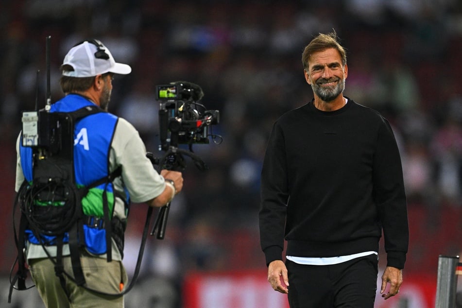 DFB-Coach Jürgen Klopp (59) beantwortete vor dem Spiel am Mikro noch einige Fragen.