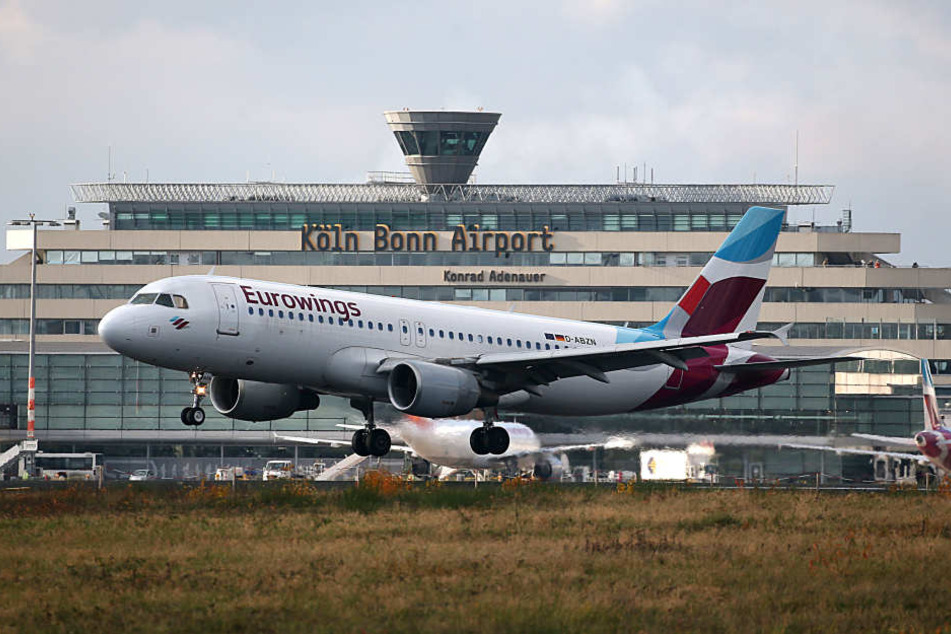 Eurowings hat offenbar Probleme mit der Pünktlichkeit.