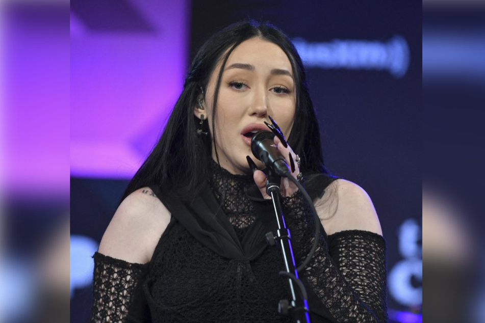 Noah Cyrus said she often faced comparisons to her older sister Miley.