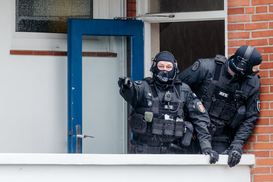 Peinliche Panne bei Razzia: Das haben die Beamten vergessen