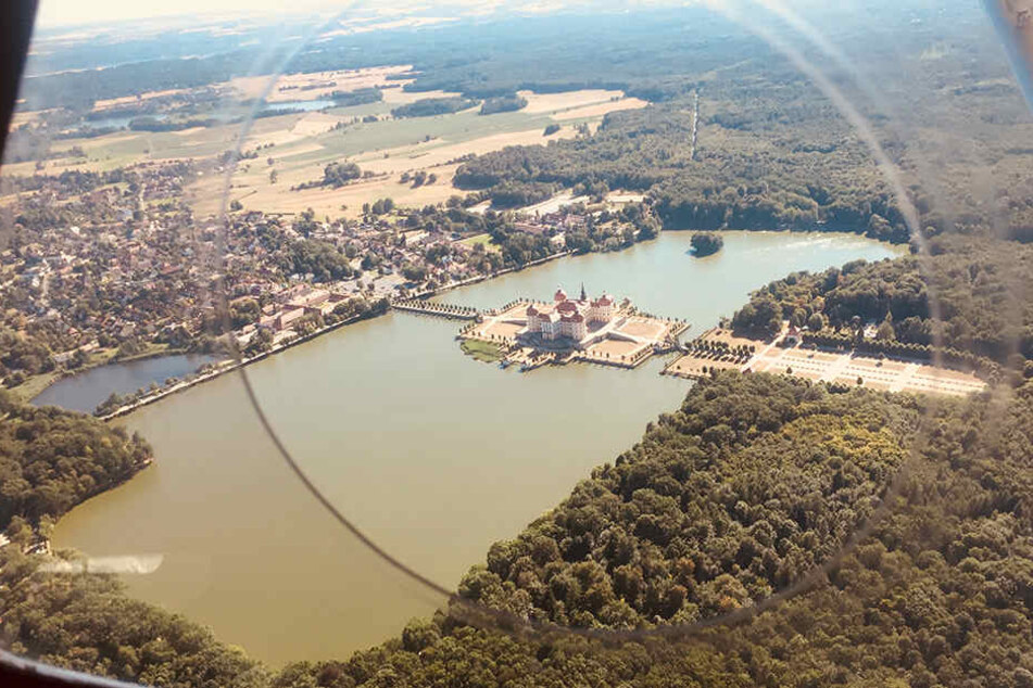 Die Aussicht auf Moritzburg entschädigt für die Flugangst.