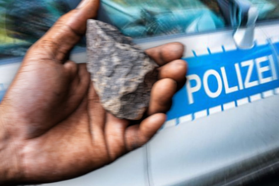 Ein Mann (35) attackierte in Zwickau mehrere Personen mit Steinen. (Symbolfoto)
