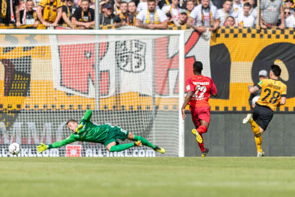 Hier netzt Atik zum 2:1 ein.