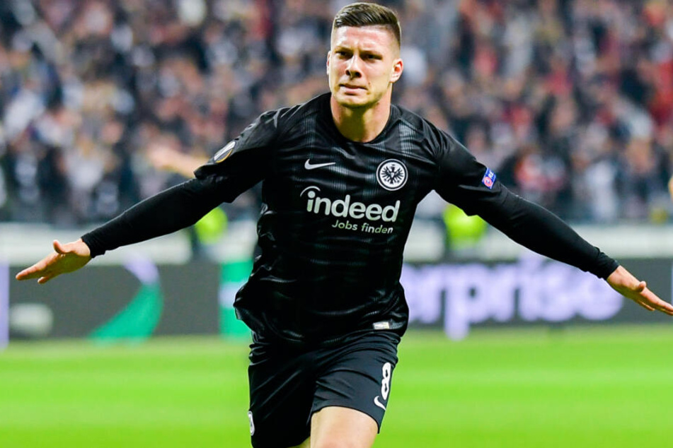 Luka Jovic von Frankfurt jubelt über das Tor zum 1:0 beim Europa-League-Spie gegen Chelsea am 2.5.2019.