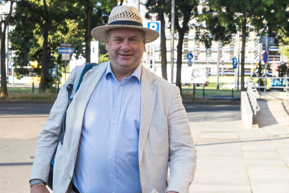 In diesem Jahr verreiste OB Dirk Hilbert (51, FDP) 14 Mal, so wie hier zur Bundesgartenschau nach Mannheim.