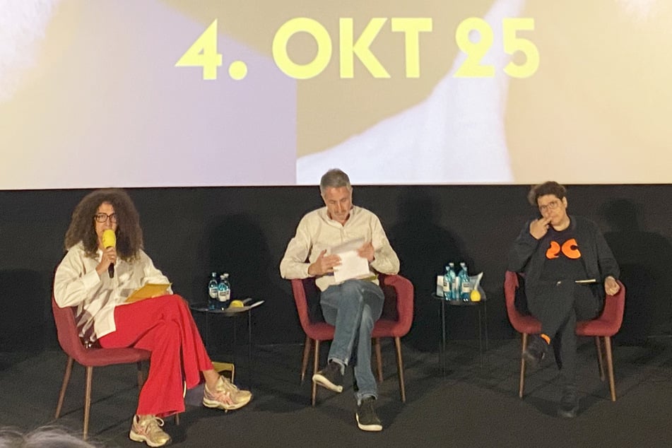 Festivalleiterin Malika Rabahallah (55, l.) und Programmleiterin Kathrin Kohlstedde (r.) während der Pressekonferenz.