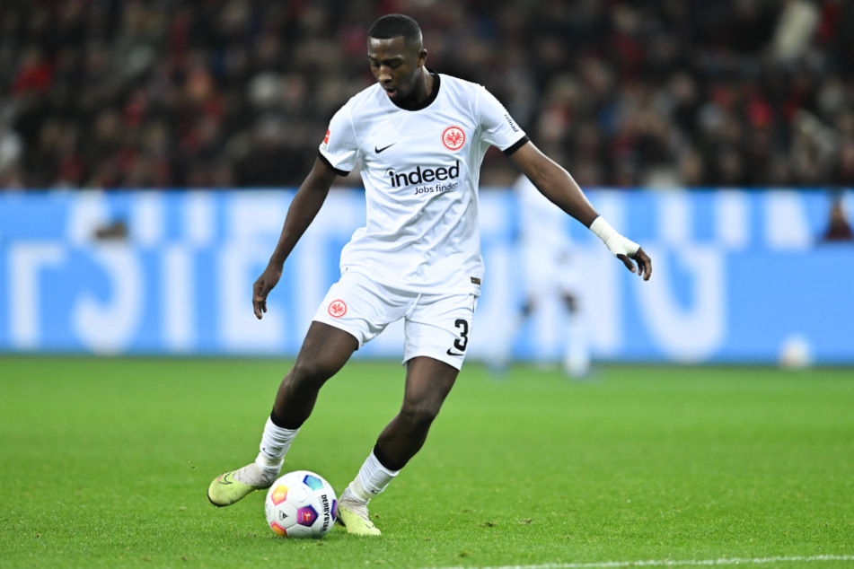 Eintracht Frankfurts Willian Pacho (22) schlug nach seinem Wechsel an den Main sofort ein.