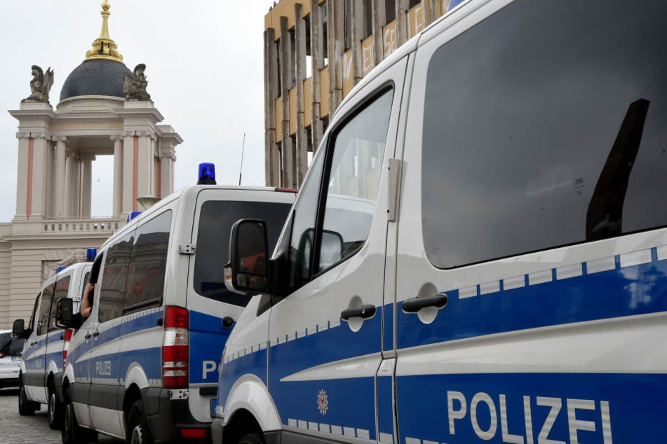 Die Polizei bereitet sich in Brandenburg auf mehrere Demos am Wochenende vor