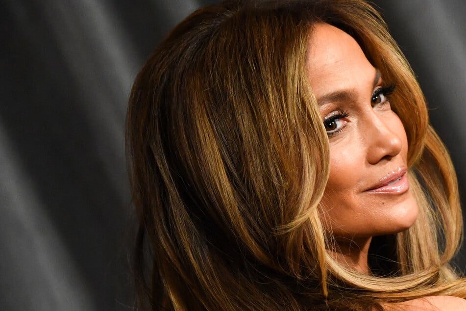 Jennifer Lopez gets candid about facing "hardships" amid Ben Affleck divorce