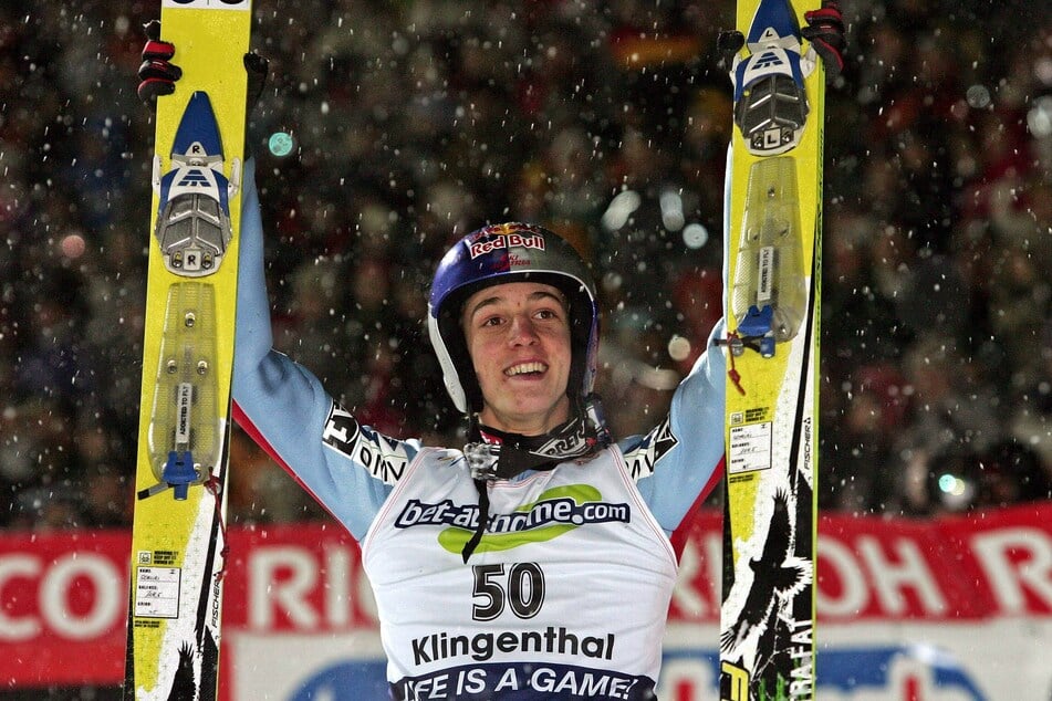Der erste Sieger eines Weltcup-Springens in der Vogtland Arena: Gregor Schlierenzauer (heute 35).