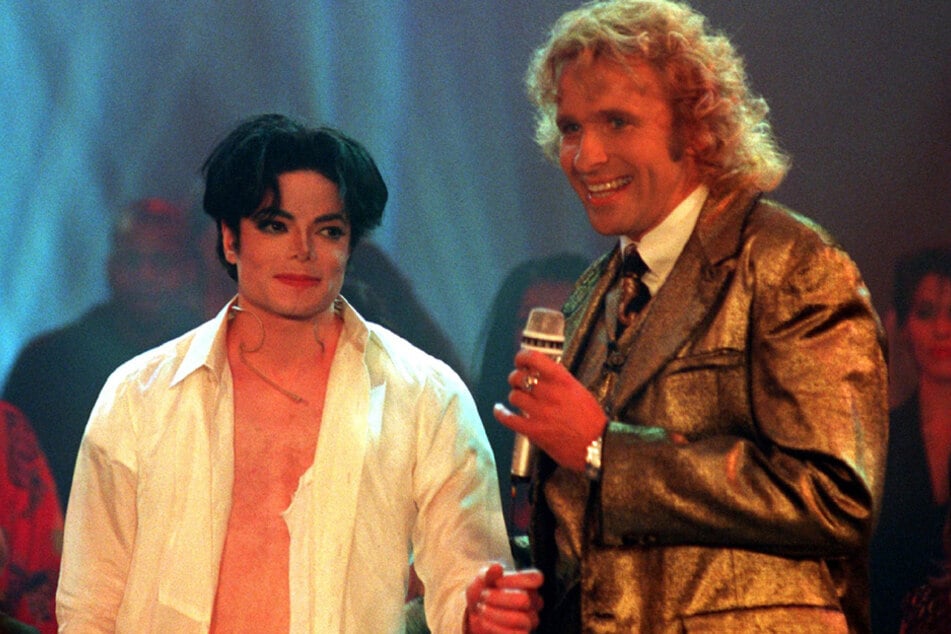 Das Highlight zur Primetime: Megastar Michael Jackson (l.) trat 1995 bei "Wetten, dass ...!?" auf. (Archiv)